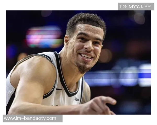 篮网媒体报道小波特即将加盟勇士国王队充当交易第三方